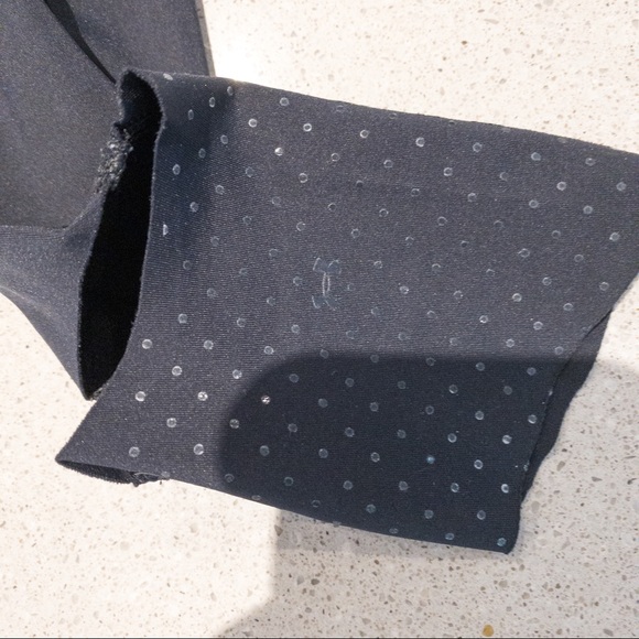 Under Armour Mid-Rise Black Legging with Stirrups - Picture 8 of 13